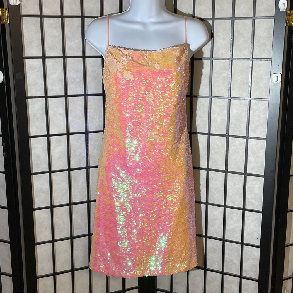 Kimichi blue, ladies sequence dress, size large (NWT)